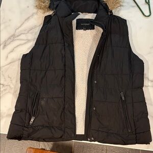 Banana Republic Black Puffer Vest with Cream Lining